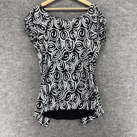 5/$45 MKM Blouse Women M Medium Black Geometric V-Neck Short Sleeve Pullover - Picture 2 of 6